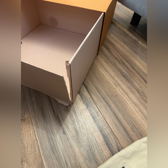 Louis Vuitton runway sneakers size 37 1/2 - Picture 11 of 12